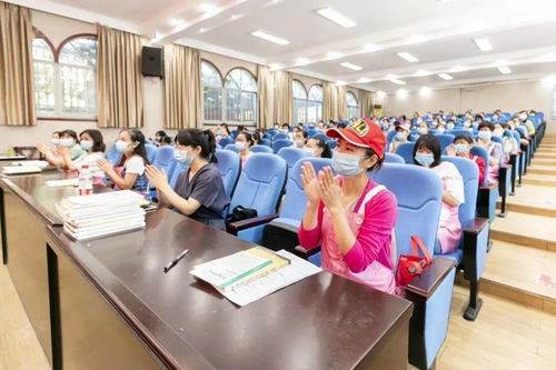 巾帼家政技能培训与信息技术咨询——助力武汉市女性就业创业新路径